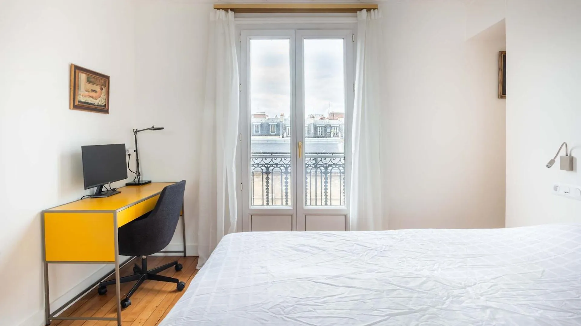 Captivating 2Bd Flat Jules Joffrin Mairie Du 18 Paris France